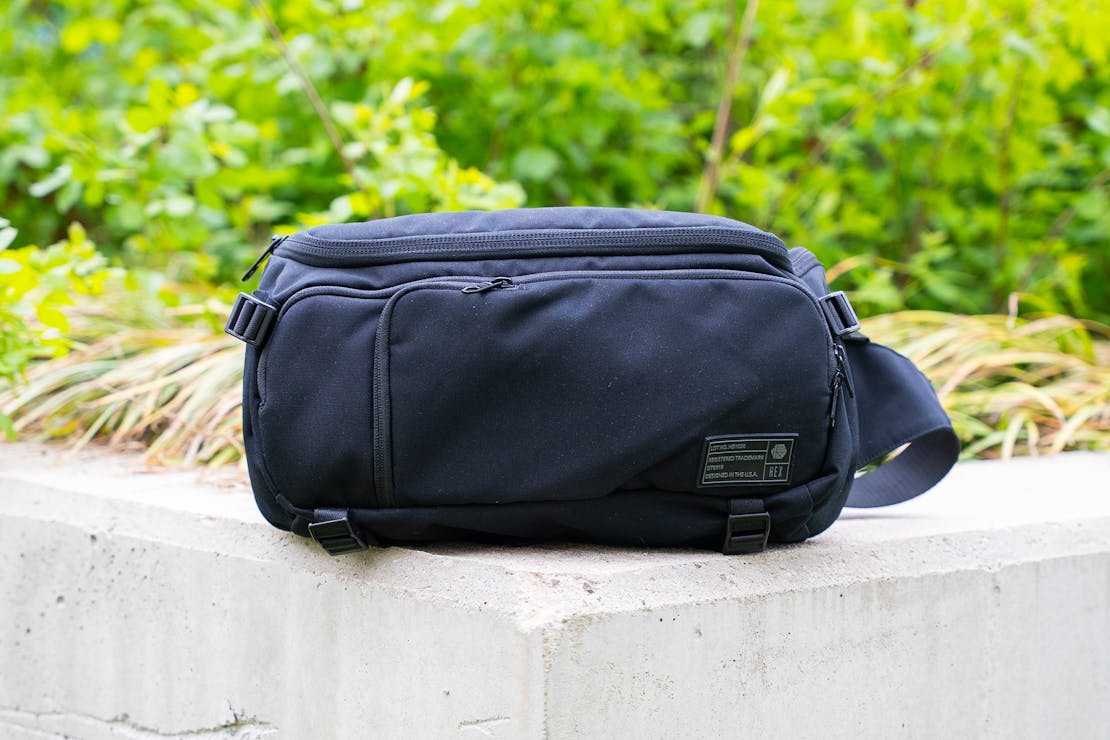 HEX Ranger Black DSLR Sling V2